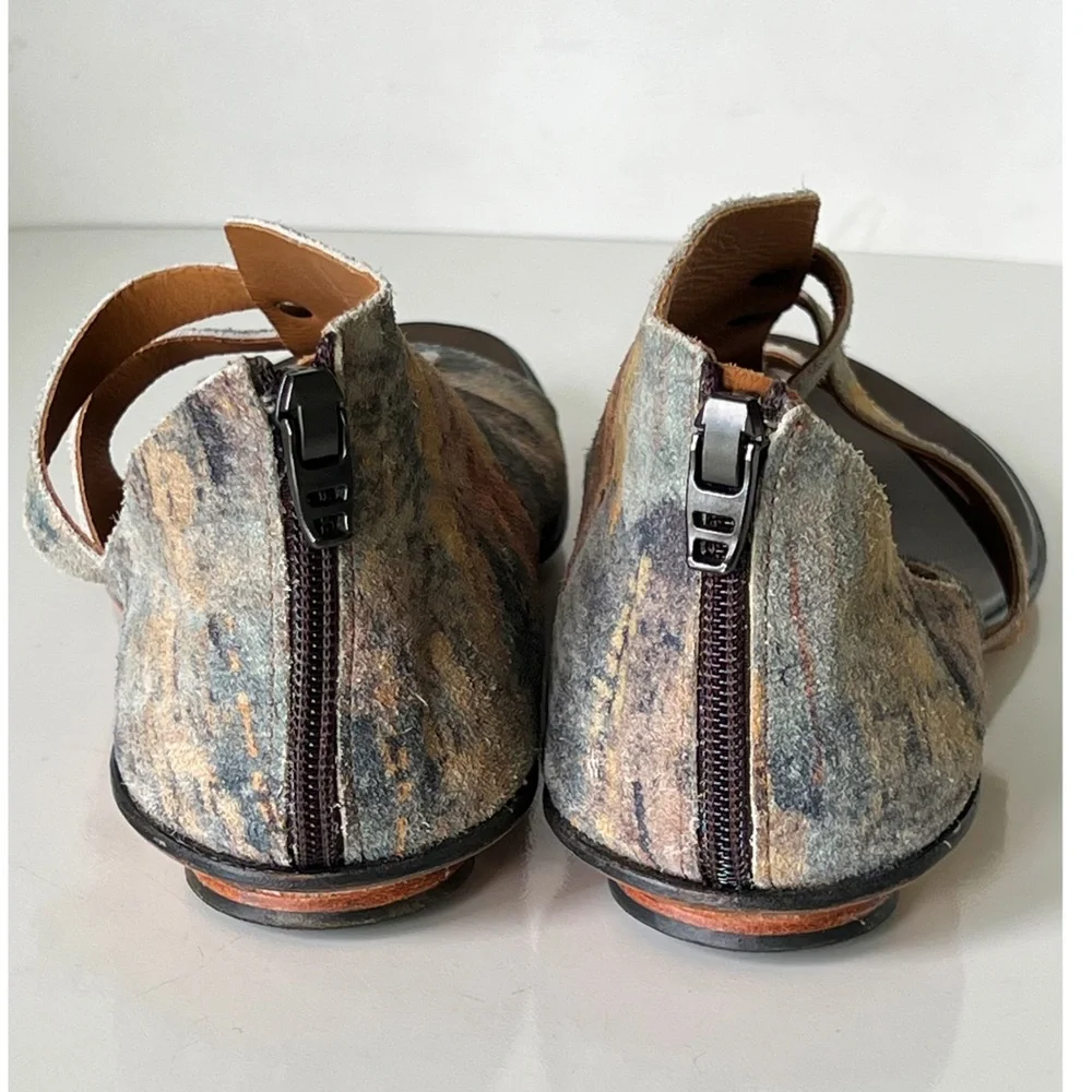 Cydwoq "Oncilla"  Multicolor Strappy Sandals - Picture 7 of 12